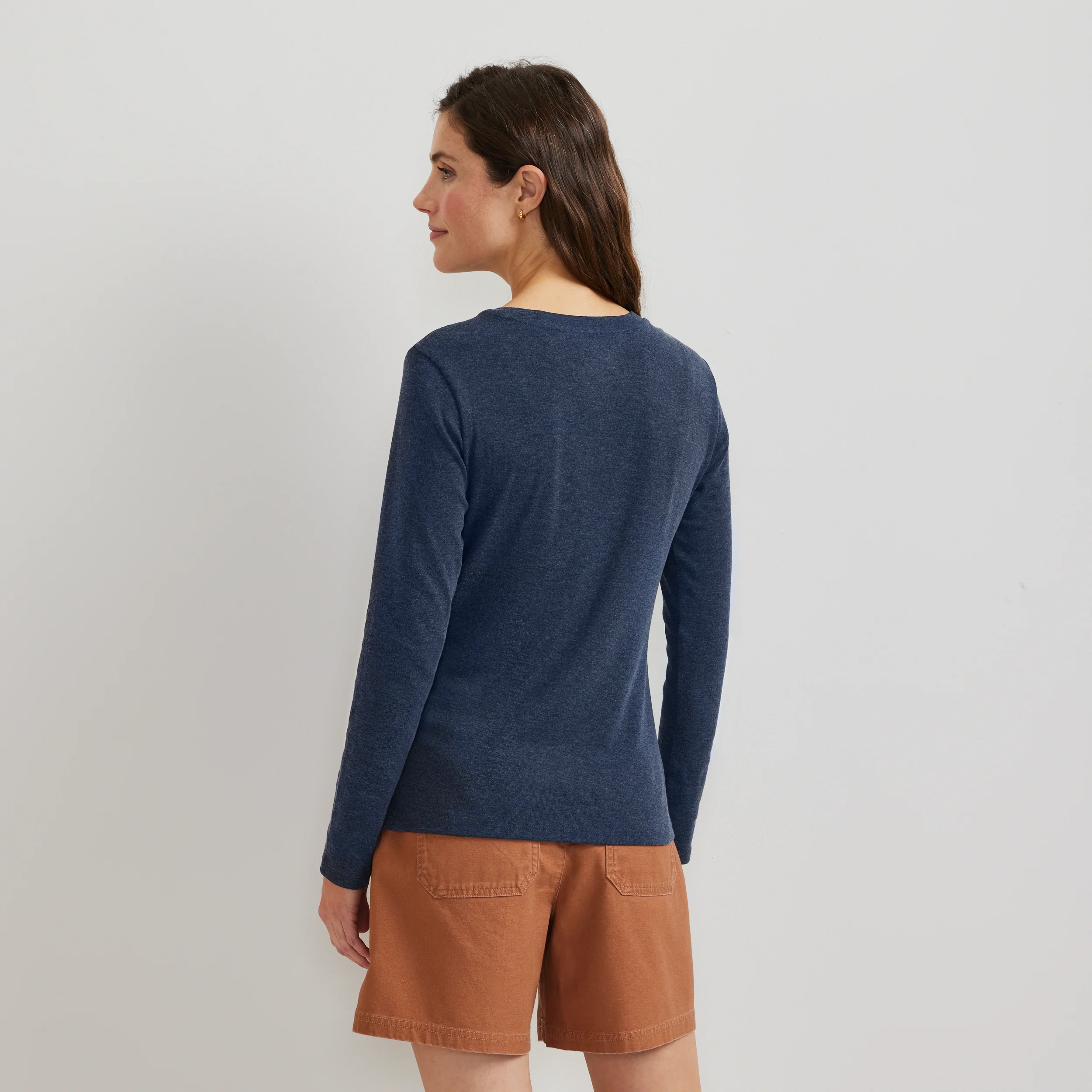 Women's Everyday Long-Sleeve Crewneck T-Shirt