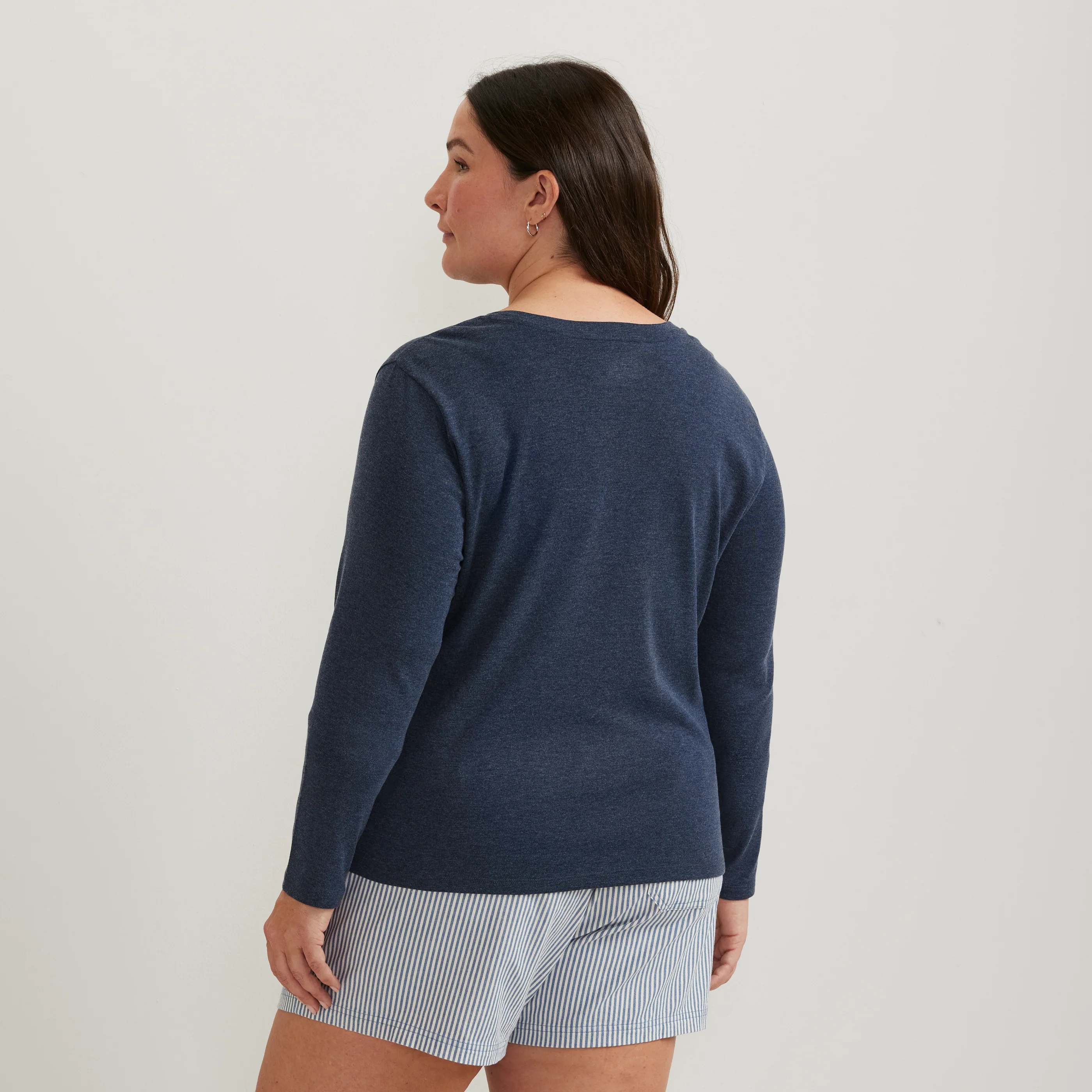 Women's Everyday Long-Sleeve Crewneck T-Shirt