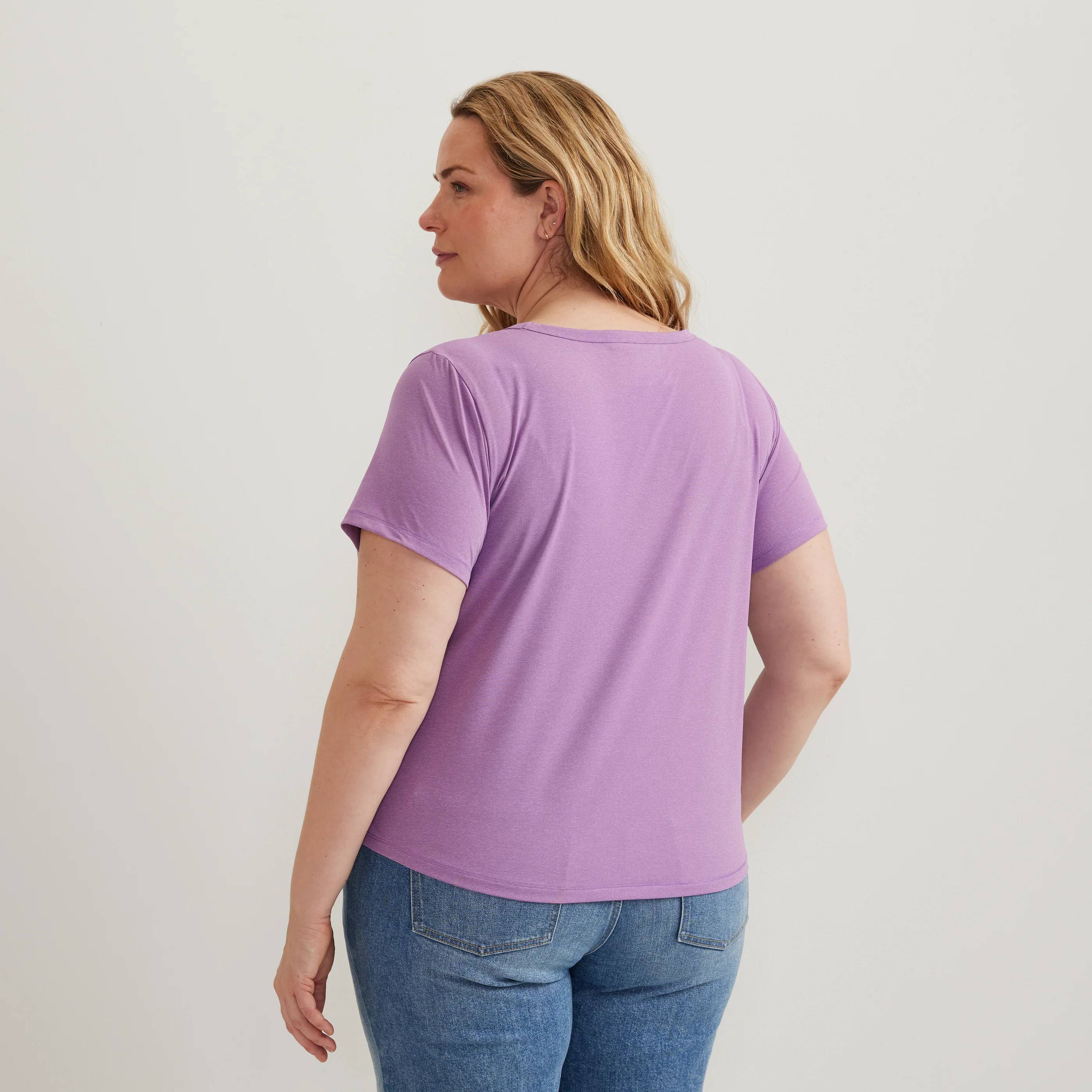 Women's Trek Light Hike Short-Sleeve V-Neck T-Shirt