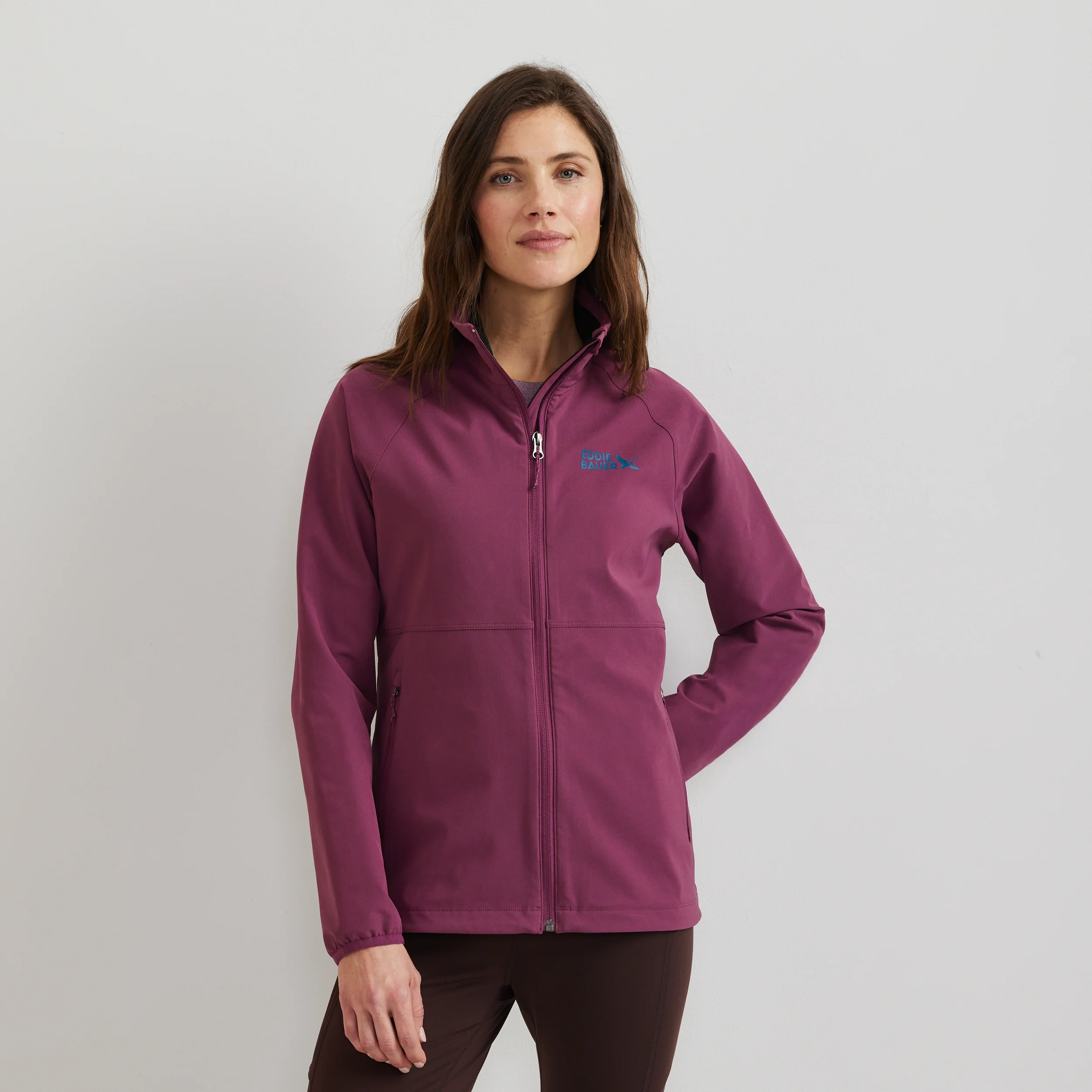 10908-women-s-stratify-soft-shell-jacket-5.webp Women's Stratify Soft Shell Jacket