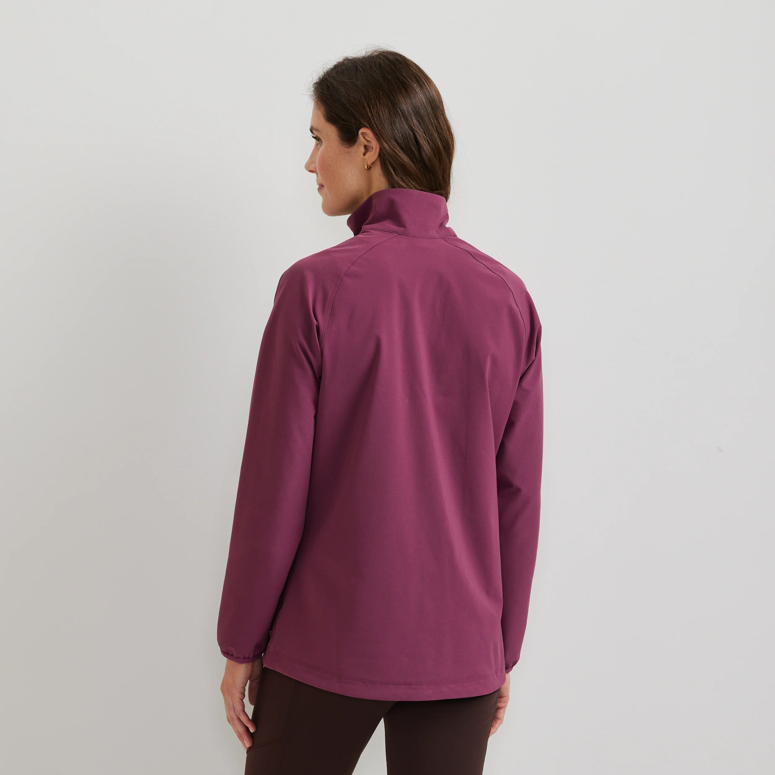 10908-women-s-stratify-soft-shell-jacket-6.webp Women's Stratify Soft Shell Jacket