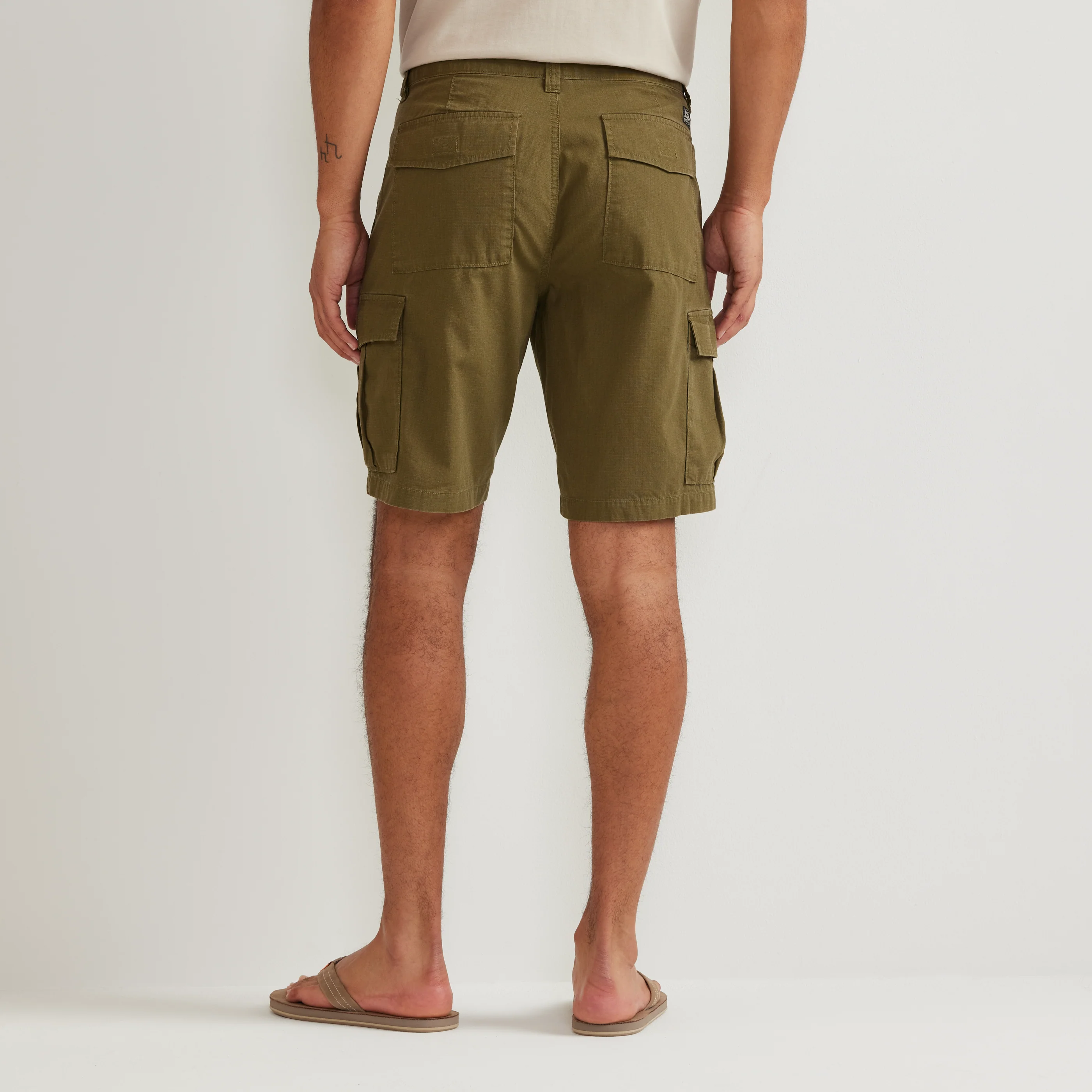 12260-men-s-interbay-utility-shorts-6.webp Men's Interbay Utility Shorts