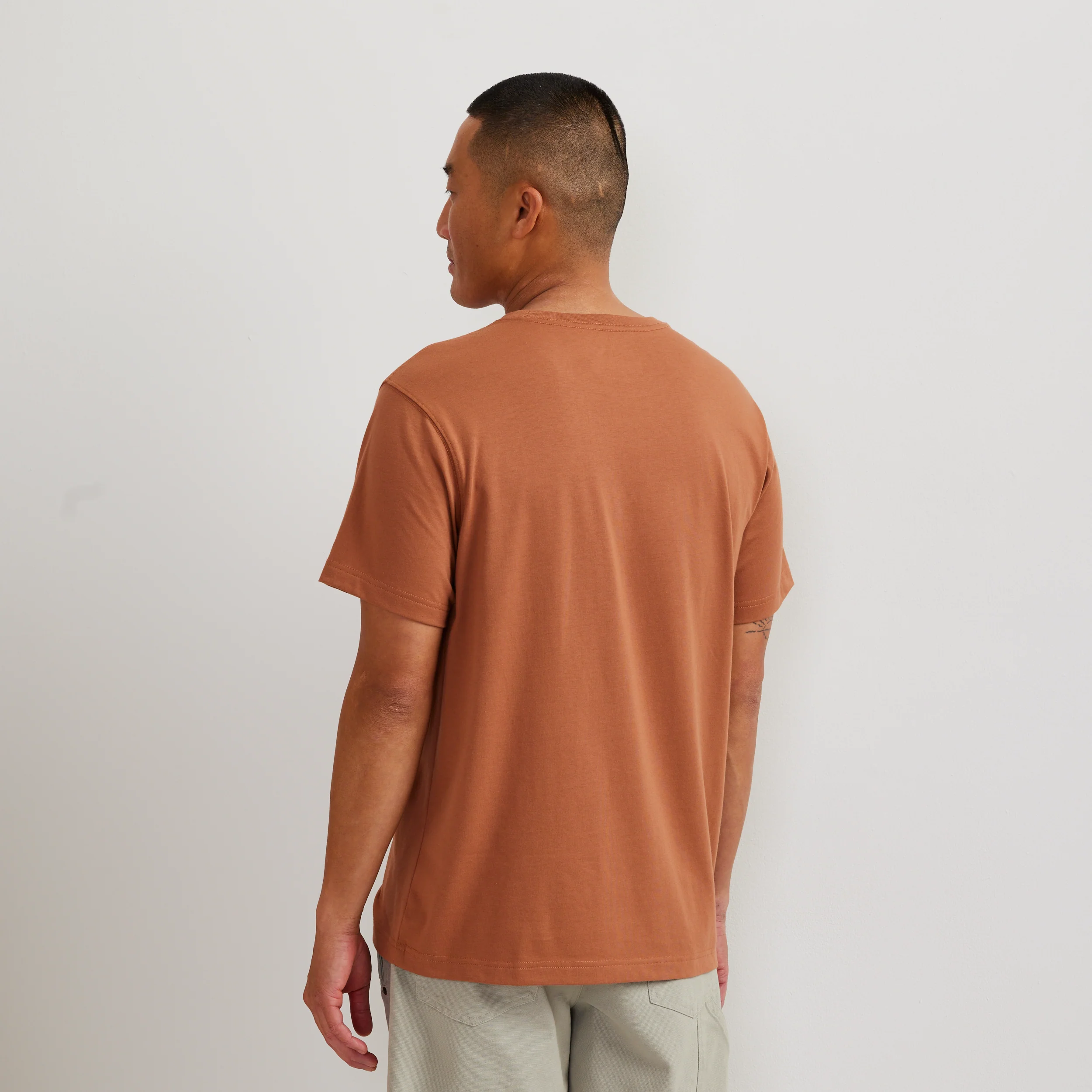 12838-men-s-eb-salmon-t-shirt-2.webp Men's EB Salmon T-Shirt