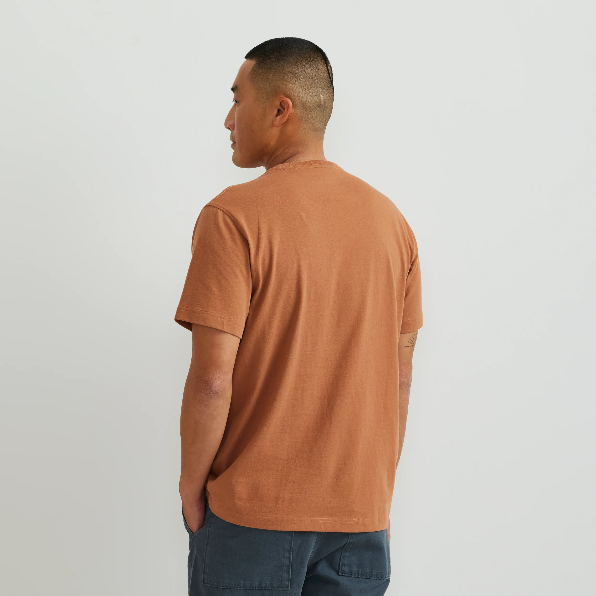 1672-men-s-legend-wash-100-cotton-short-sleeve-pocket-t-shirt-16.webp Men's Legend Wash 100% Cotton Short-Sleeve Pocket T-Shirt