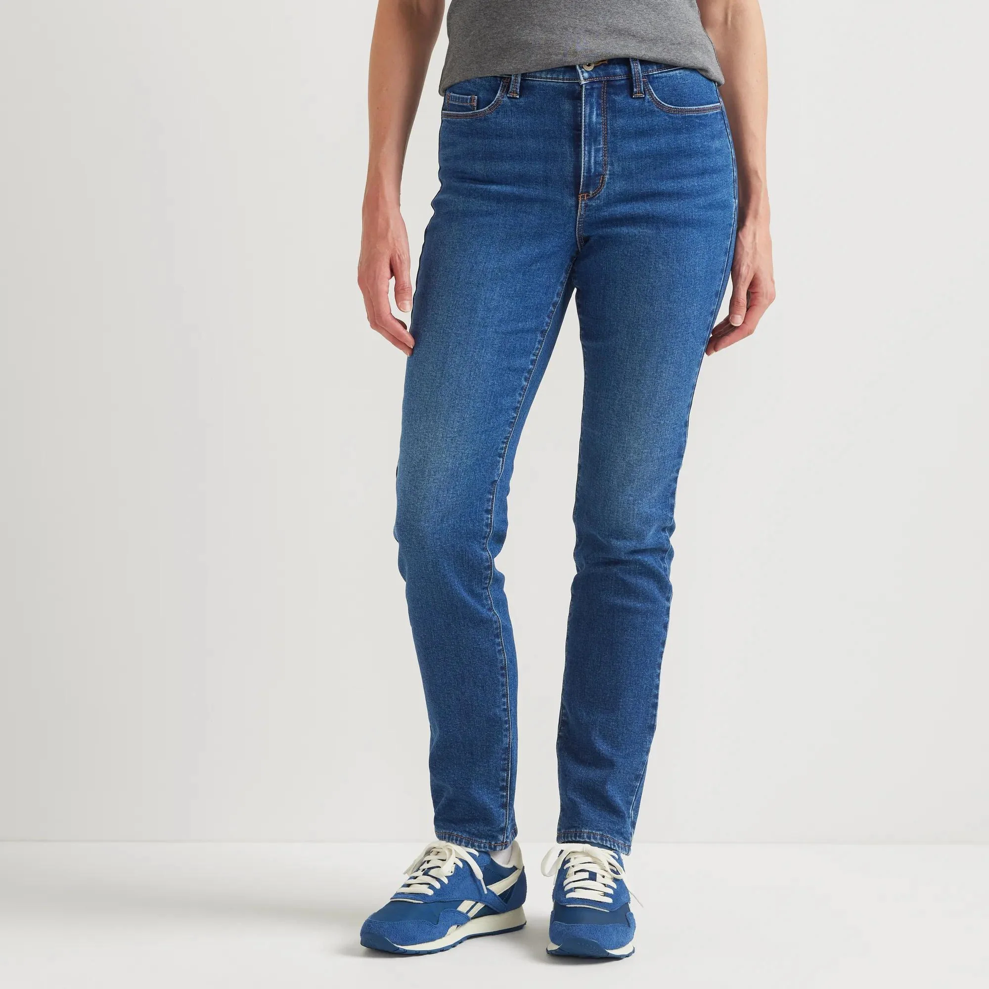 20622-women-s-venture-stretch-fleece-lined-slim-straight-leg-jeans-2.webp Women's Venture Stretch Fleece-Lined Slim Straight Leg Jeans