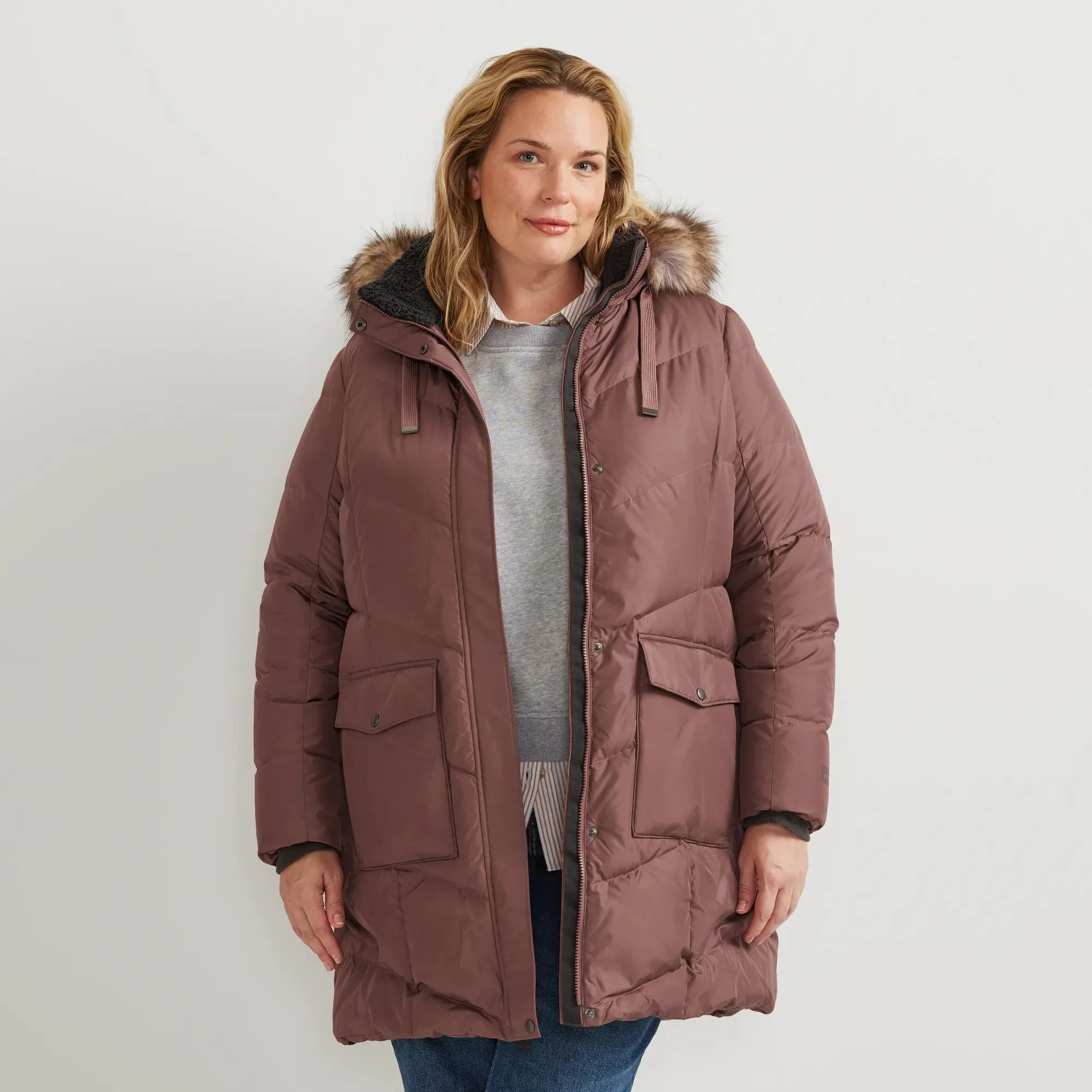 Women's Lodge Cascadian Down Hooded Parka