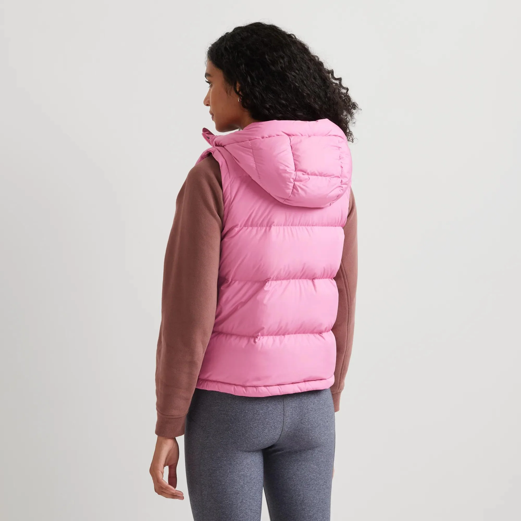 21424-women-s-ketchum-short-down-hooded-vest-4.webp Women's Ketchum Short Down Hooded Vest