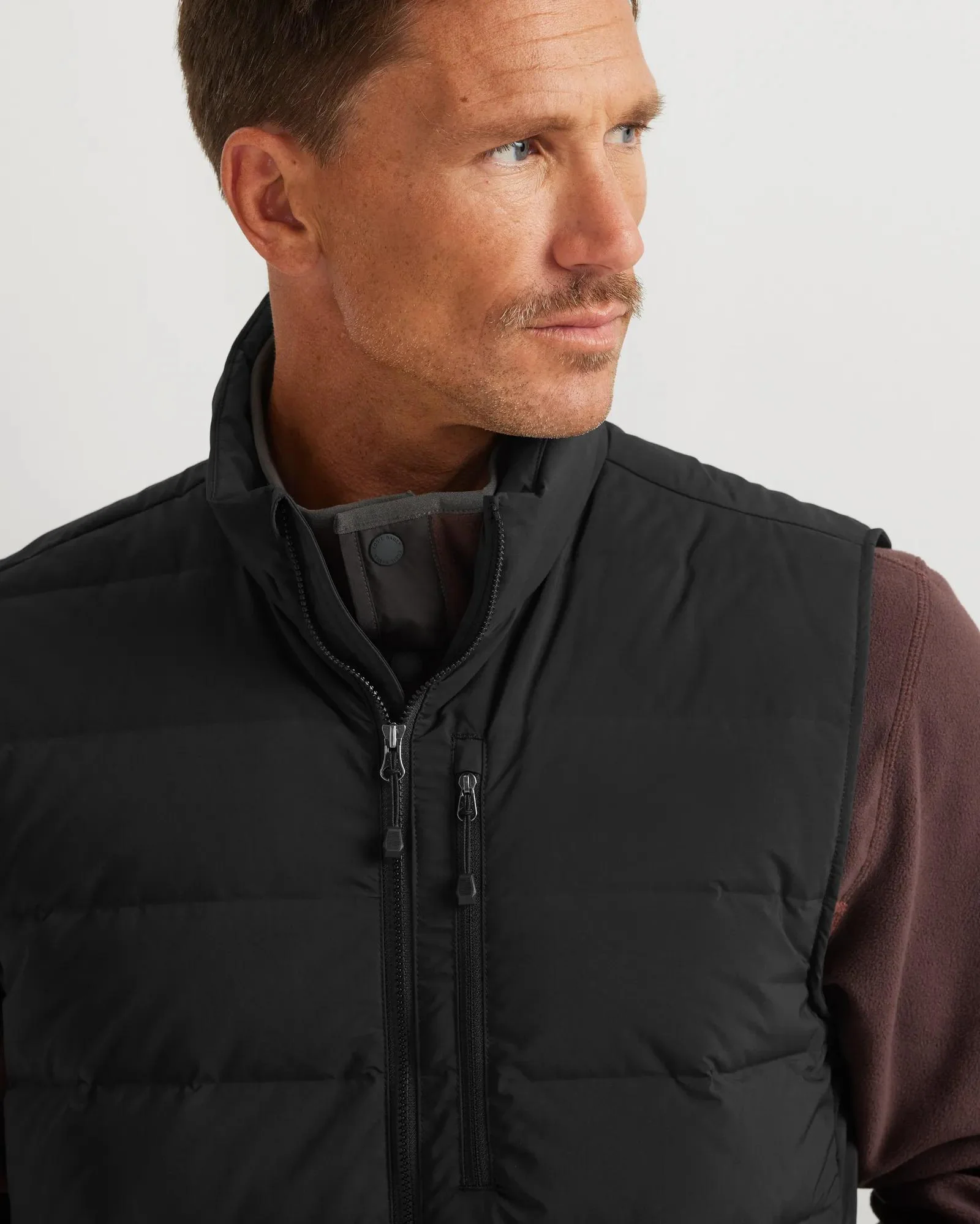 21482-men-s-eb-stretch-down-vest-6.webp Men's EB Stretch Down Vest