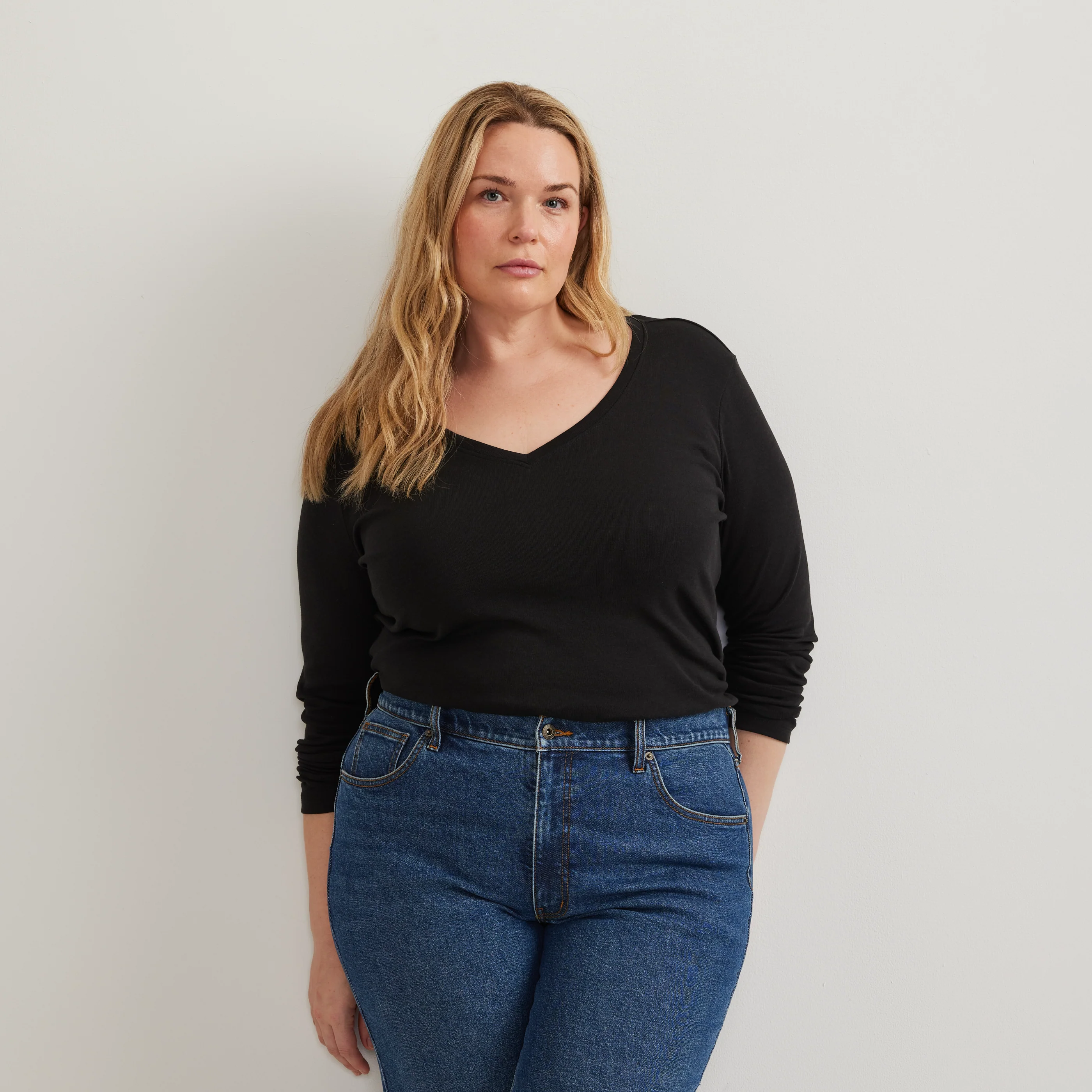 Women's Everyday Long-Sleeve V-Neck T-Shirt