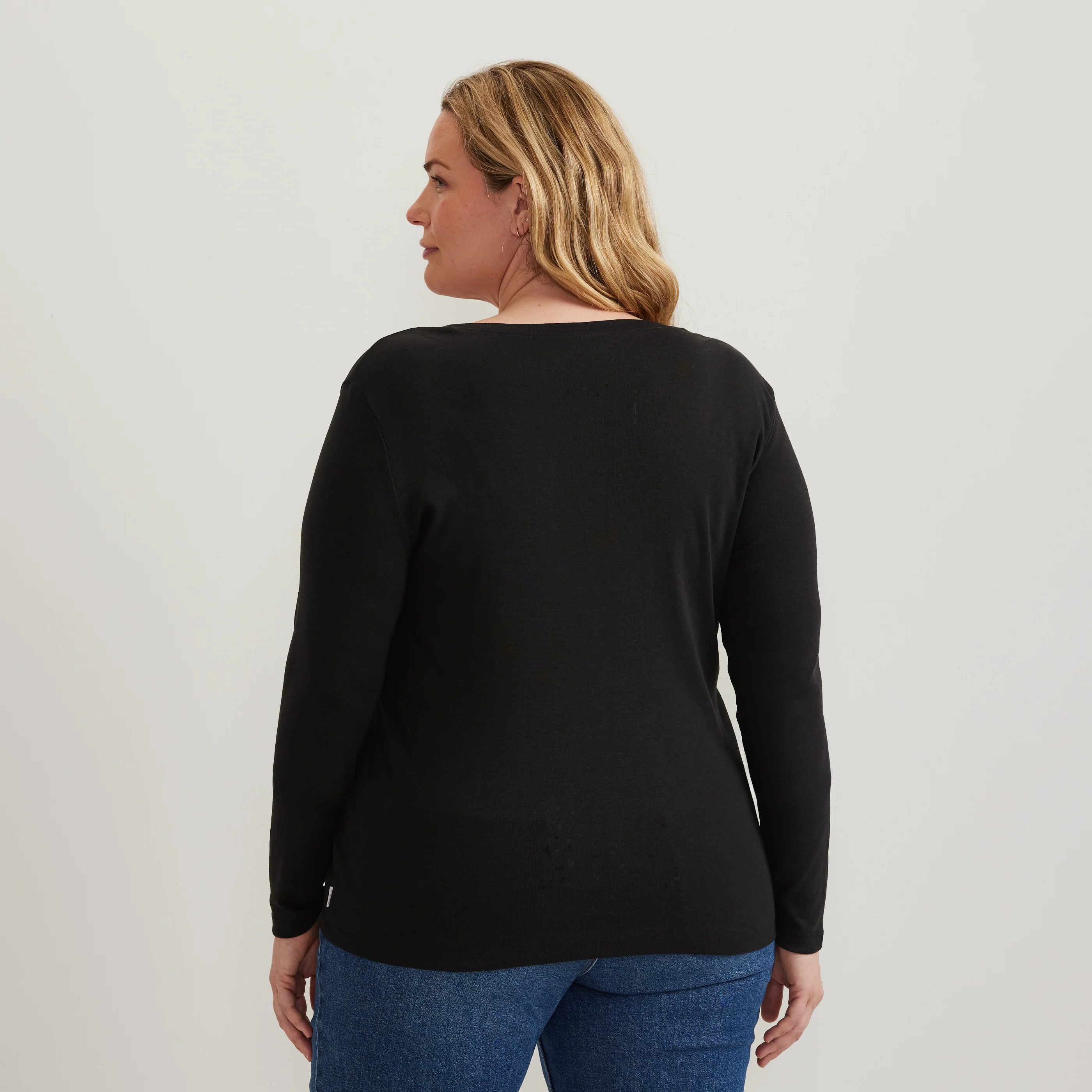 Women's Everyday Long-Sleeve V-Neck T-Shirt