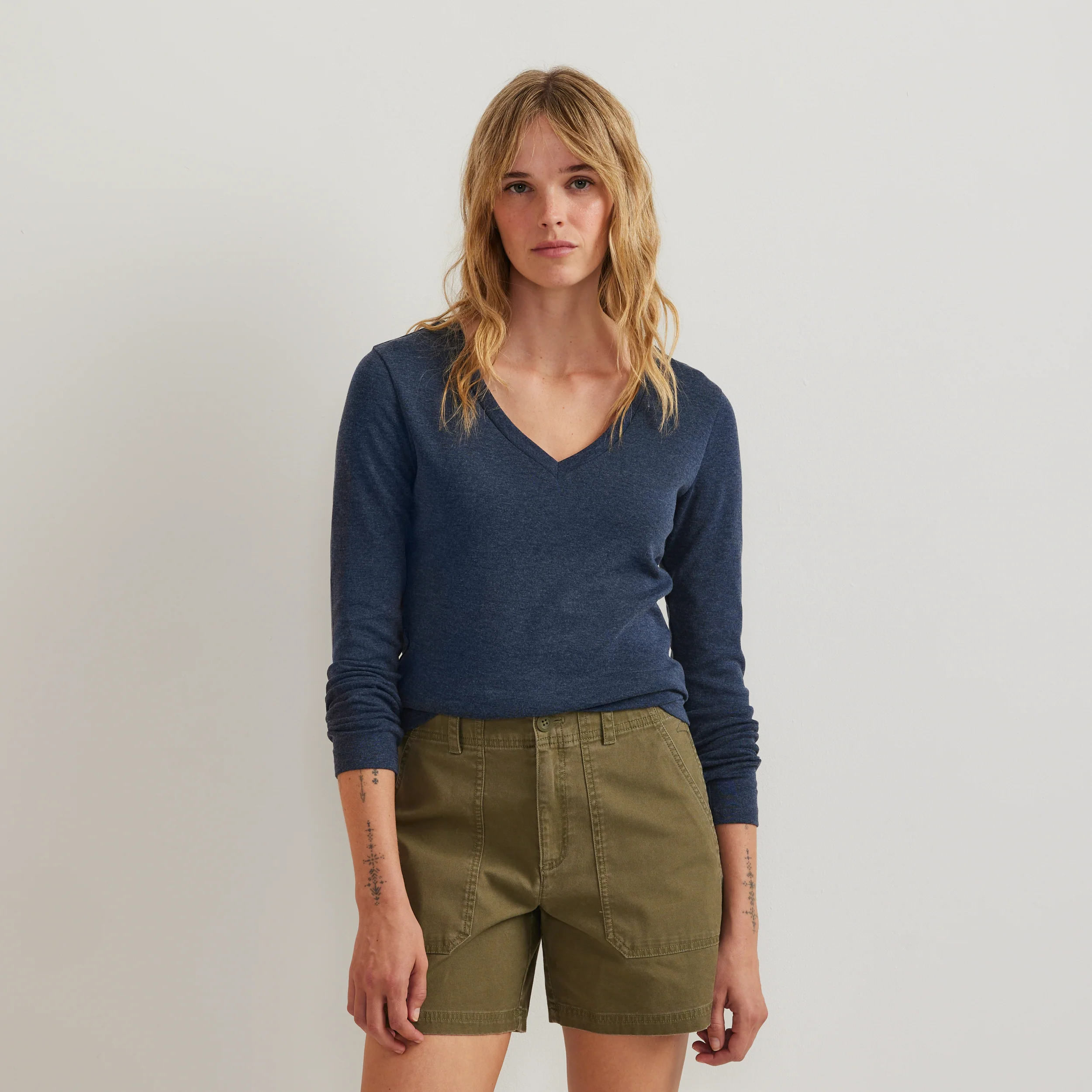 Women's Everyday Long-Sleeve V-Neck T-Shirt