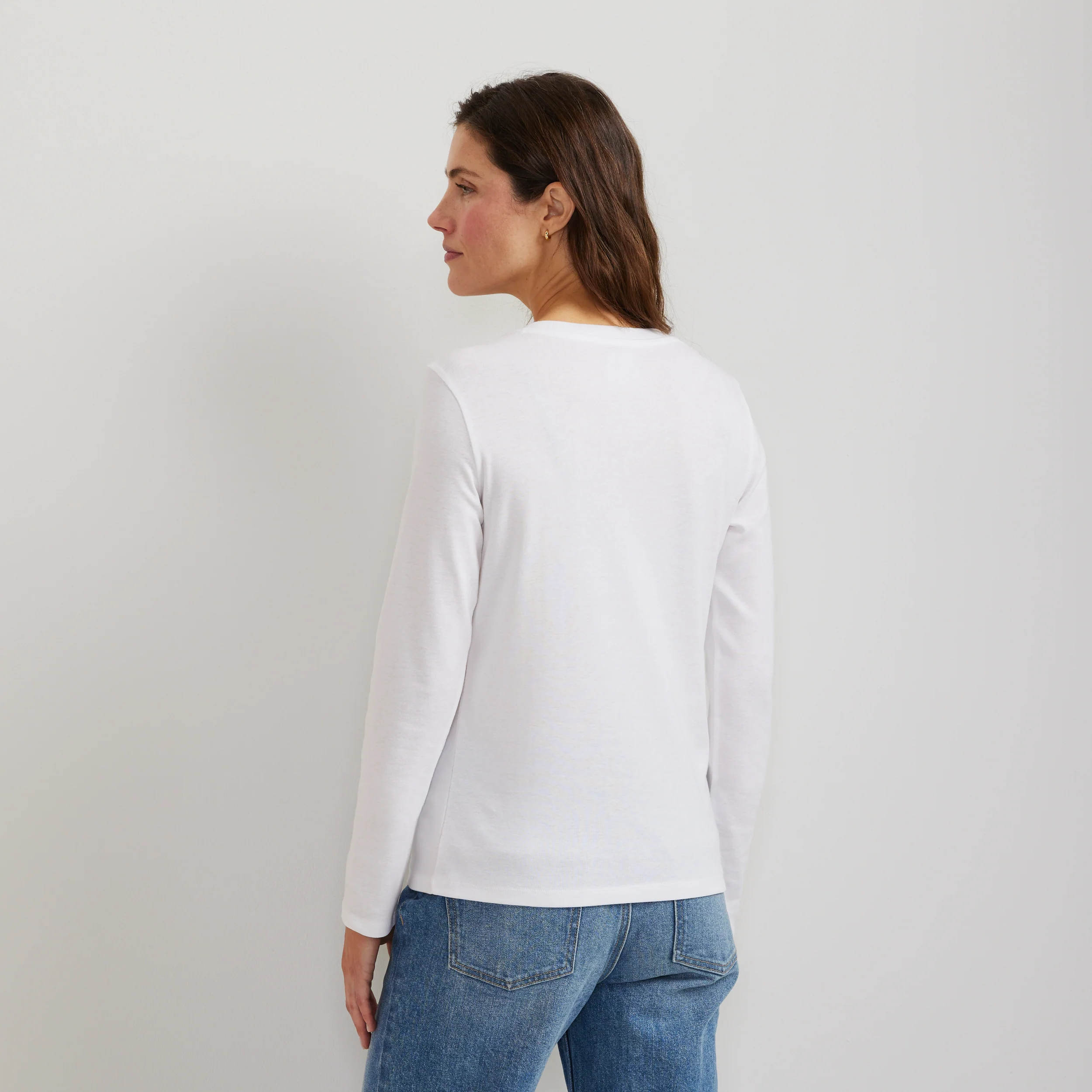 Women's Everyday Long-Sleeve V-Neck T-Shirt