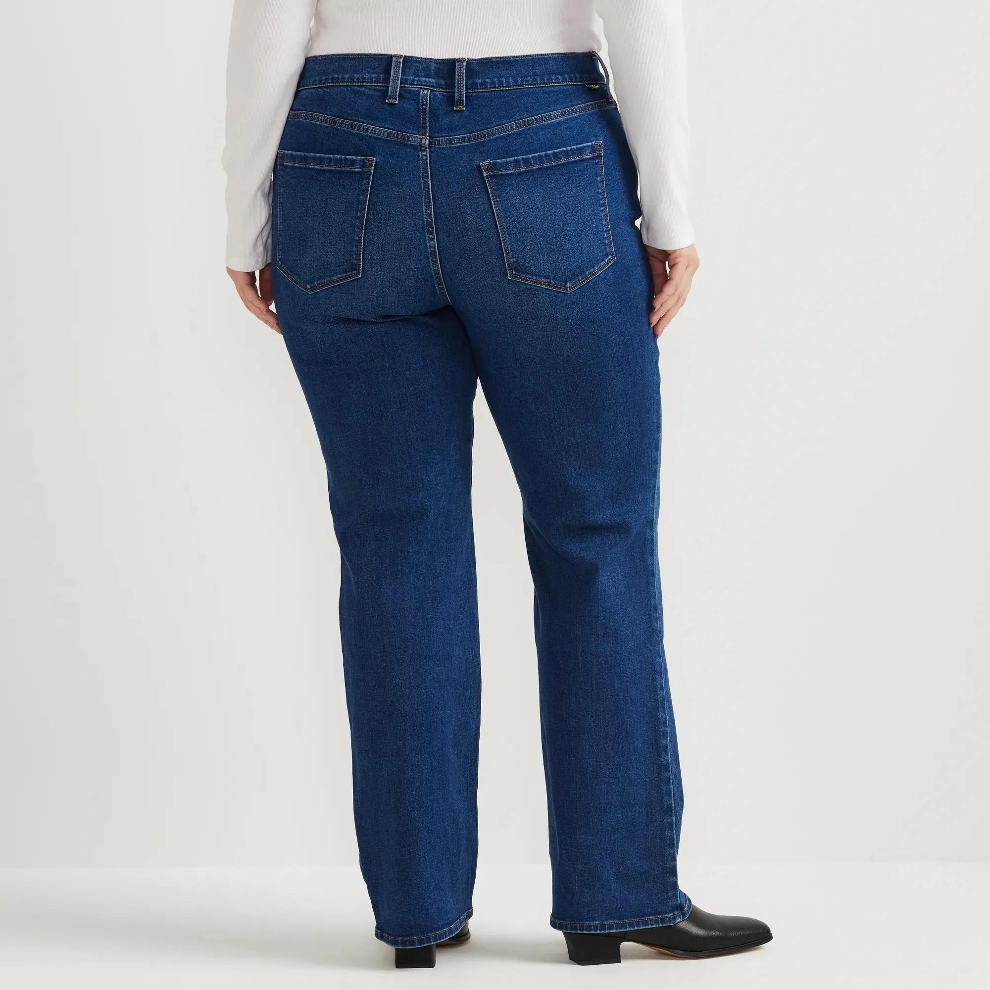 2264-women-s-venture-stretch-high-rise-bootcut-jeans-10.webp Women's Venture Stretch High-Rise Bootcut Jeans