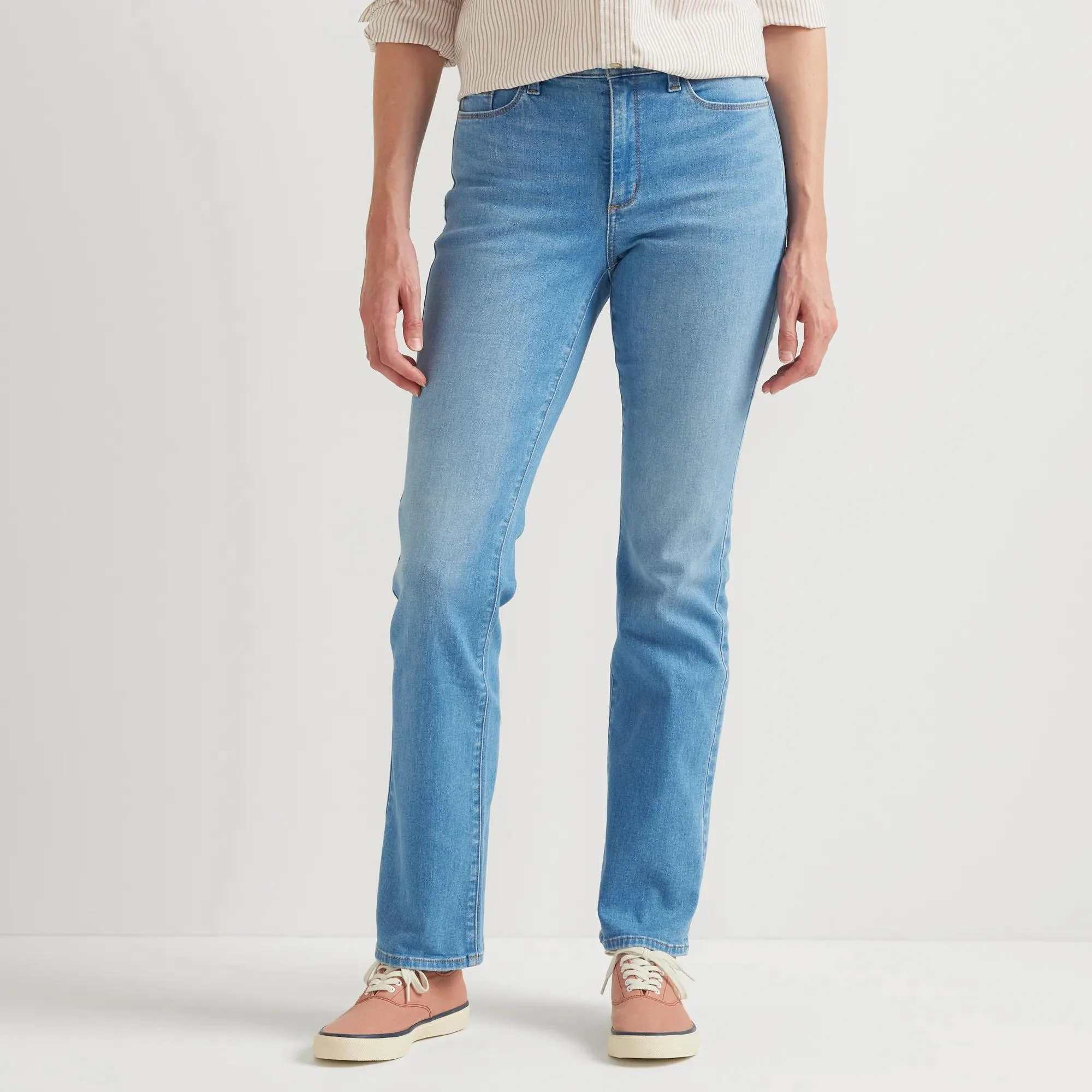 2264-women-s-venture-stretch-high-rise-bootcut-jeans-3.webp Women's Venture Stretch High-Rise Bootcut Jeans