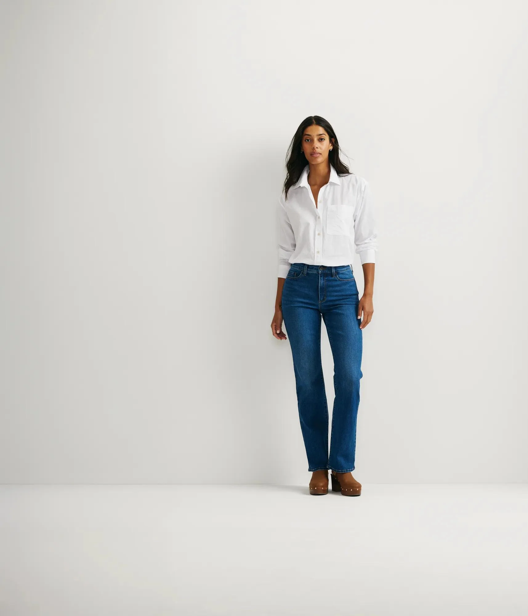2264-women-s-venture-stretch-high-rise-bootcut-jeans-7.webp Women's Venture Stretch High-Rise Bootcut Jeans