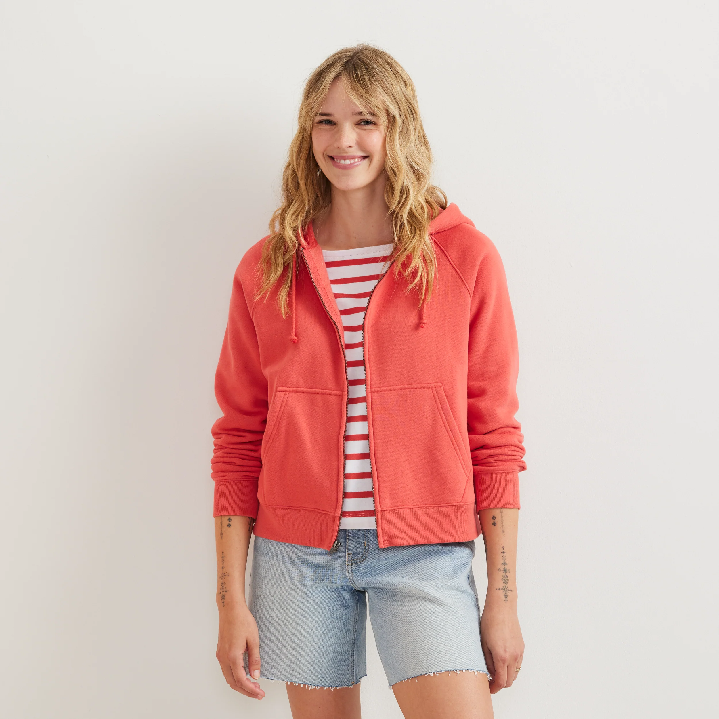 2823-women-s-vintage-soft-full-zip-hoodie-10.webp Women's Vintage Soft Full-Zip Hoodie