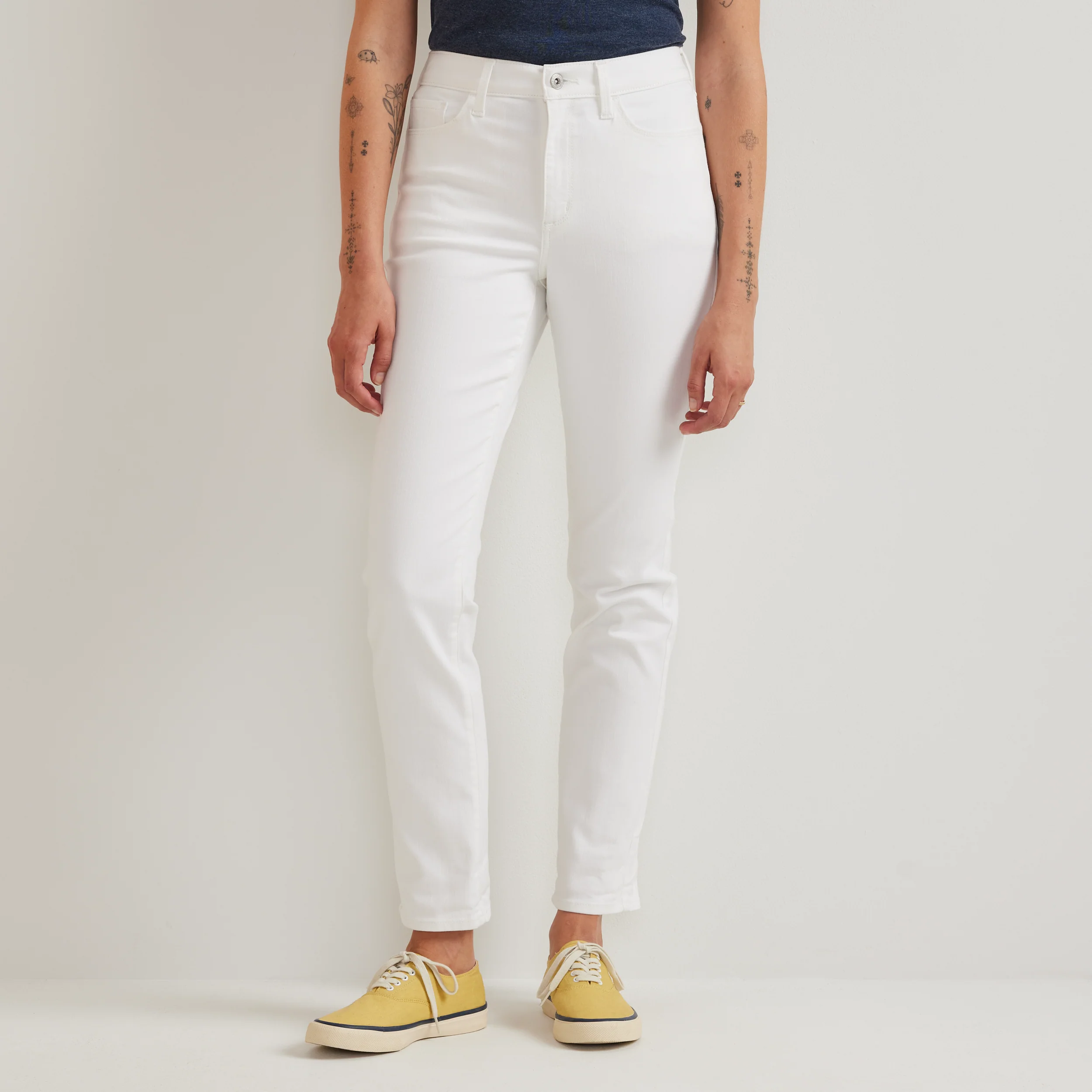 5272-women-s-venture-stretch-high-rise-straight-leg-jeans-11.webp Women's Venture Stretch High-Rise Straight Leg Jeans