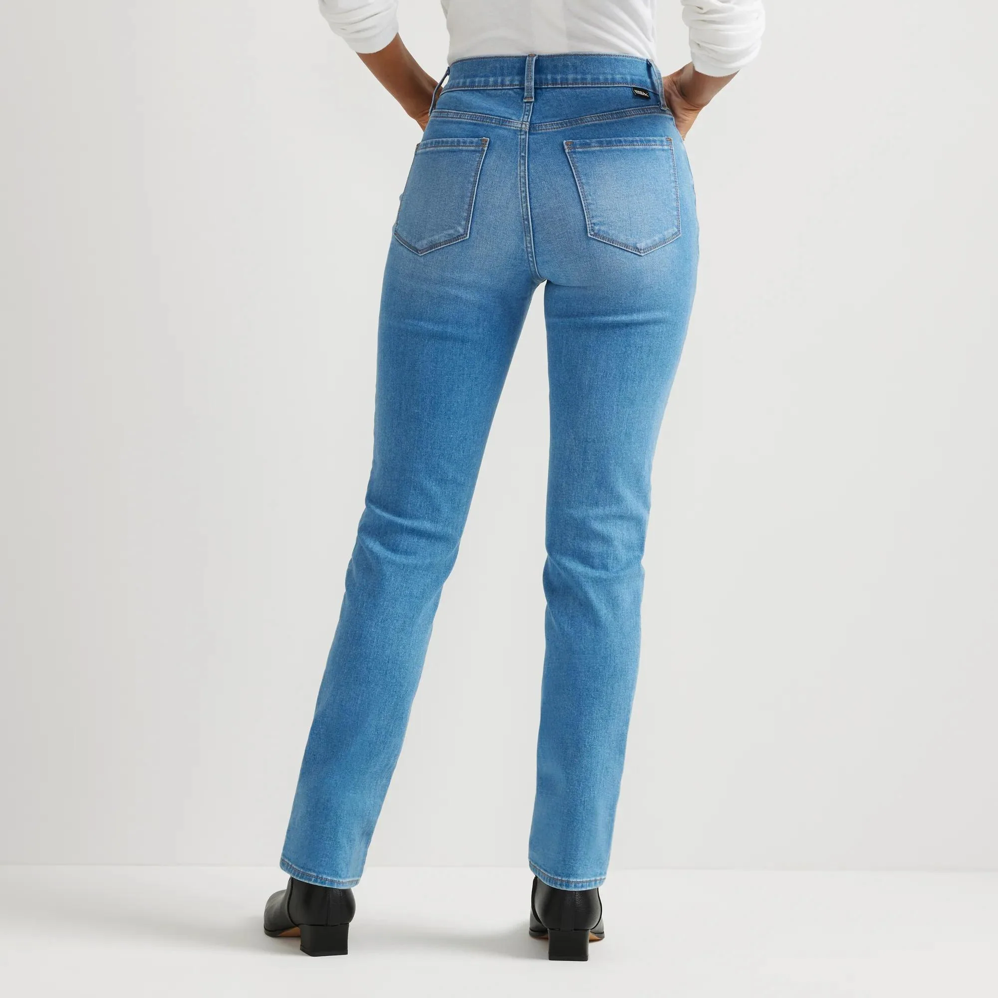 5272-women-s-venture-stretch-high-rise-straight-leg-jeans-3.webp Women's Venture Stretch High-Rise Straight Leg Jeans