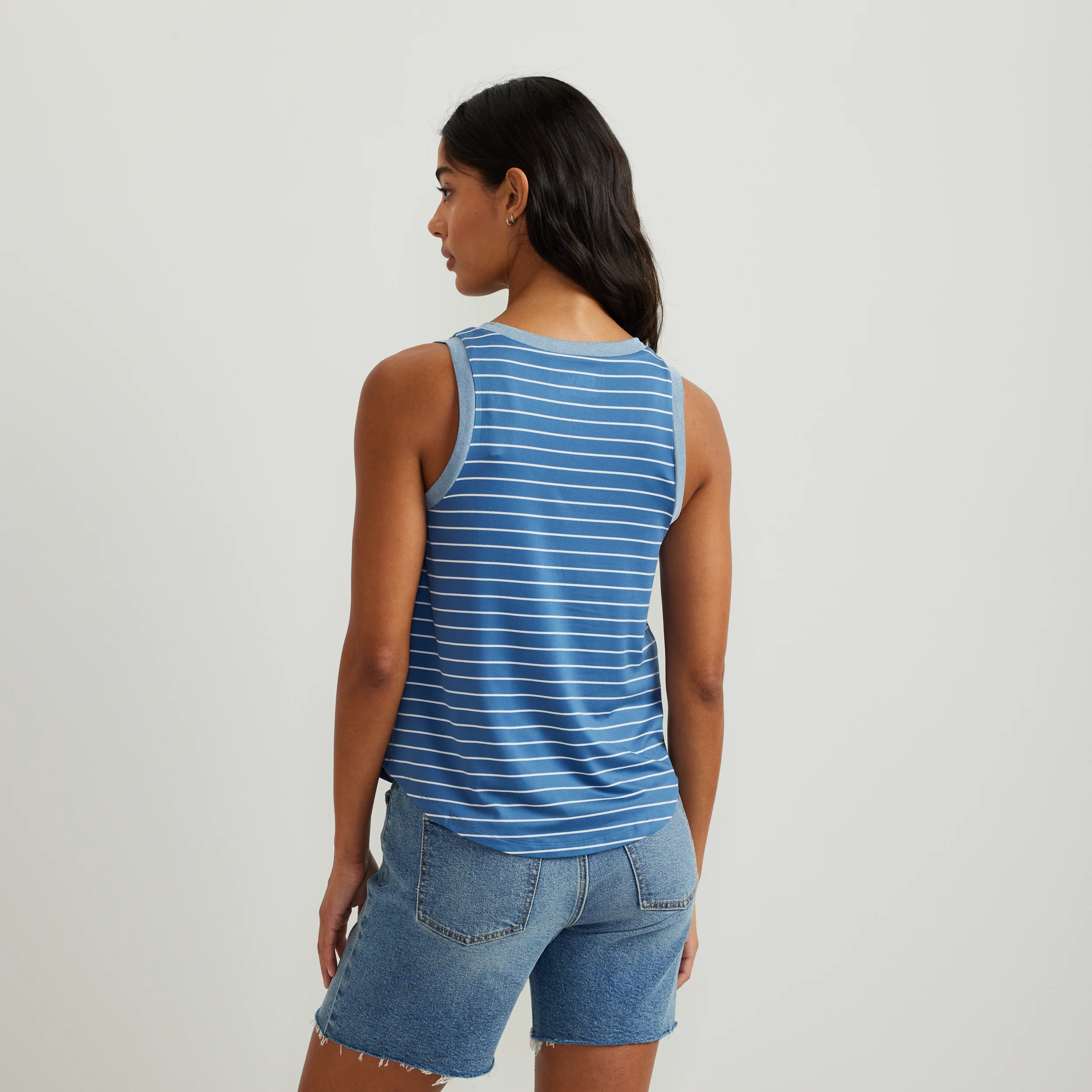 Women's Surreal V-Neck Travel Tank
