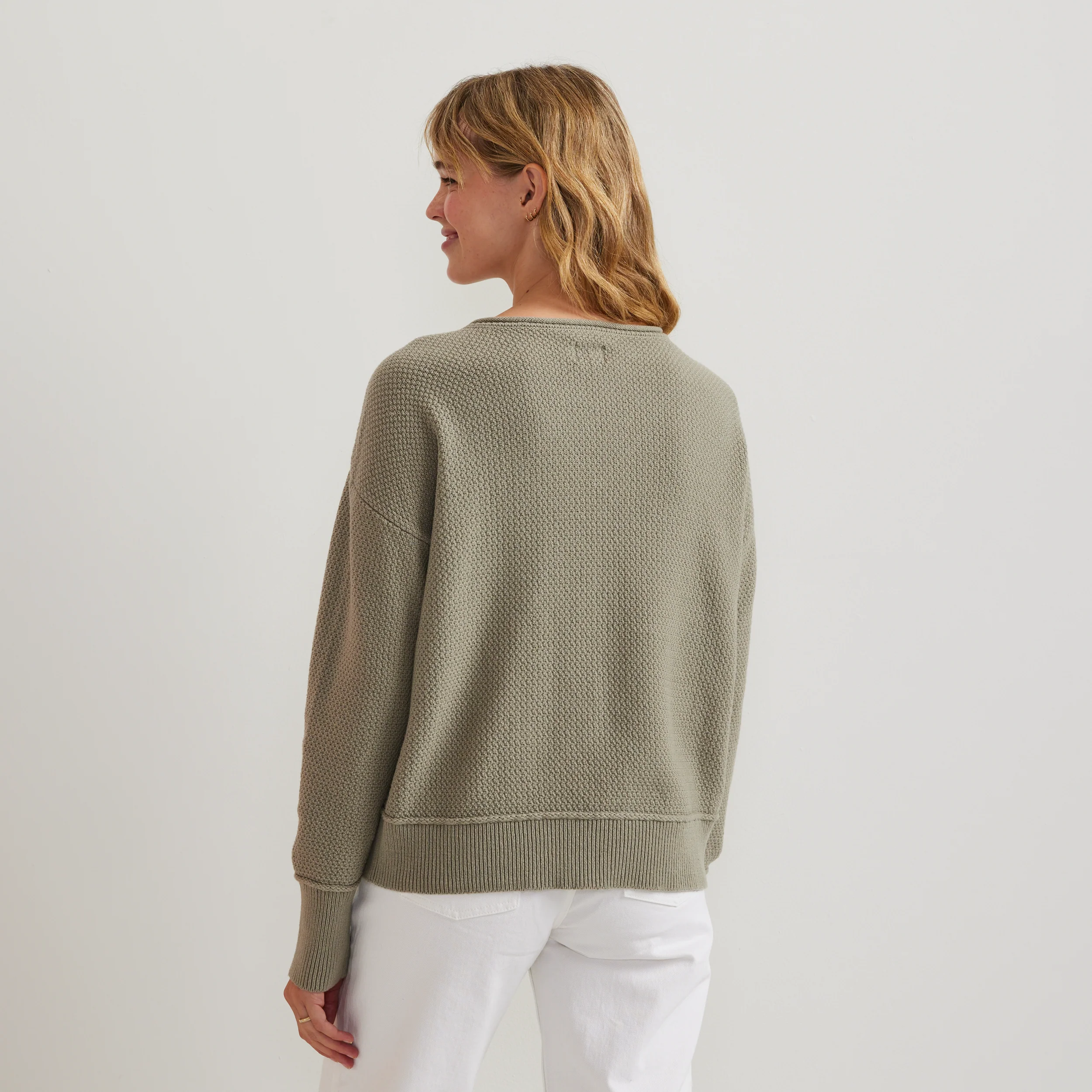 6525-women-s-v-neck-sweater-5.webp Women's V-Neck Sweater