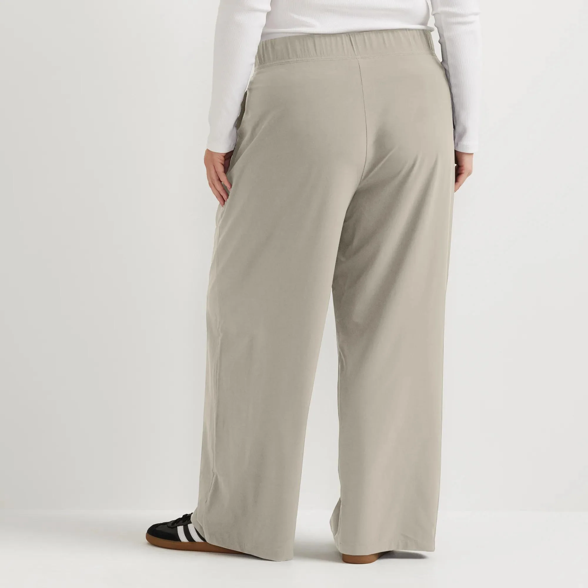 7256-women-s-departure-high-rise-wide-leg-travel-pants-12.webp Women's Departure High-Rise Wide Leg Travel Pants