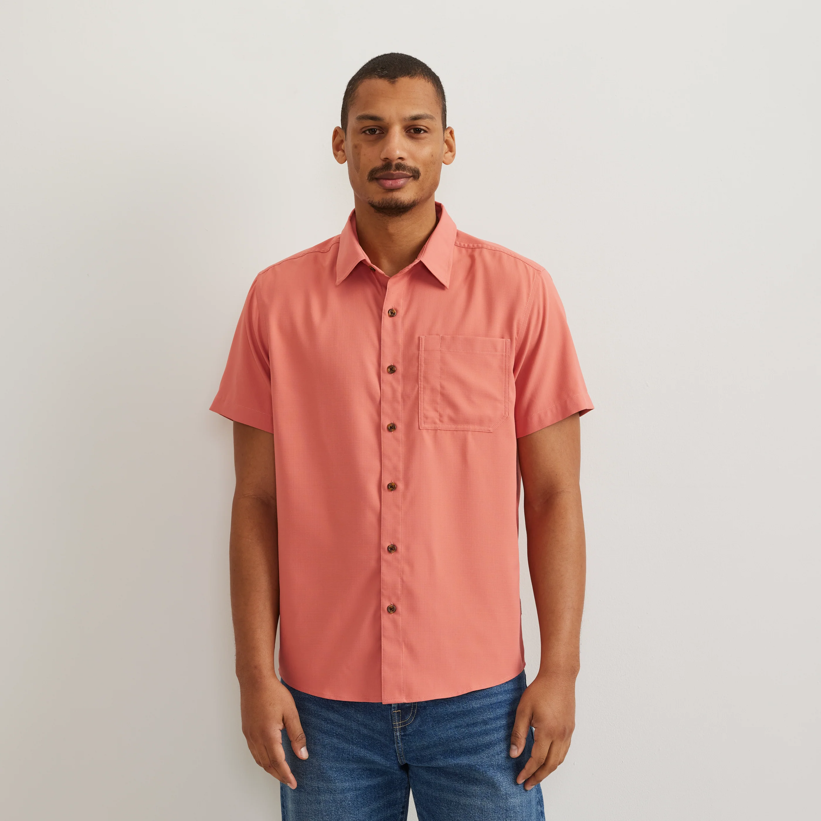Men's Short Sleeve Destination Shirt-Solid
