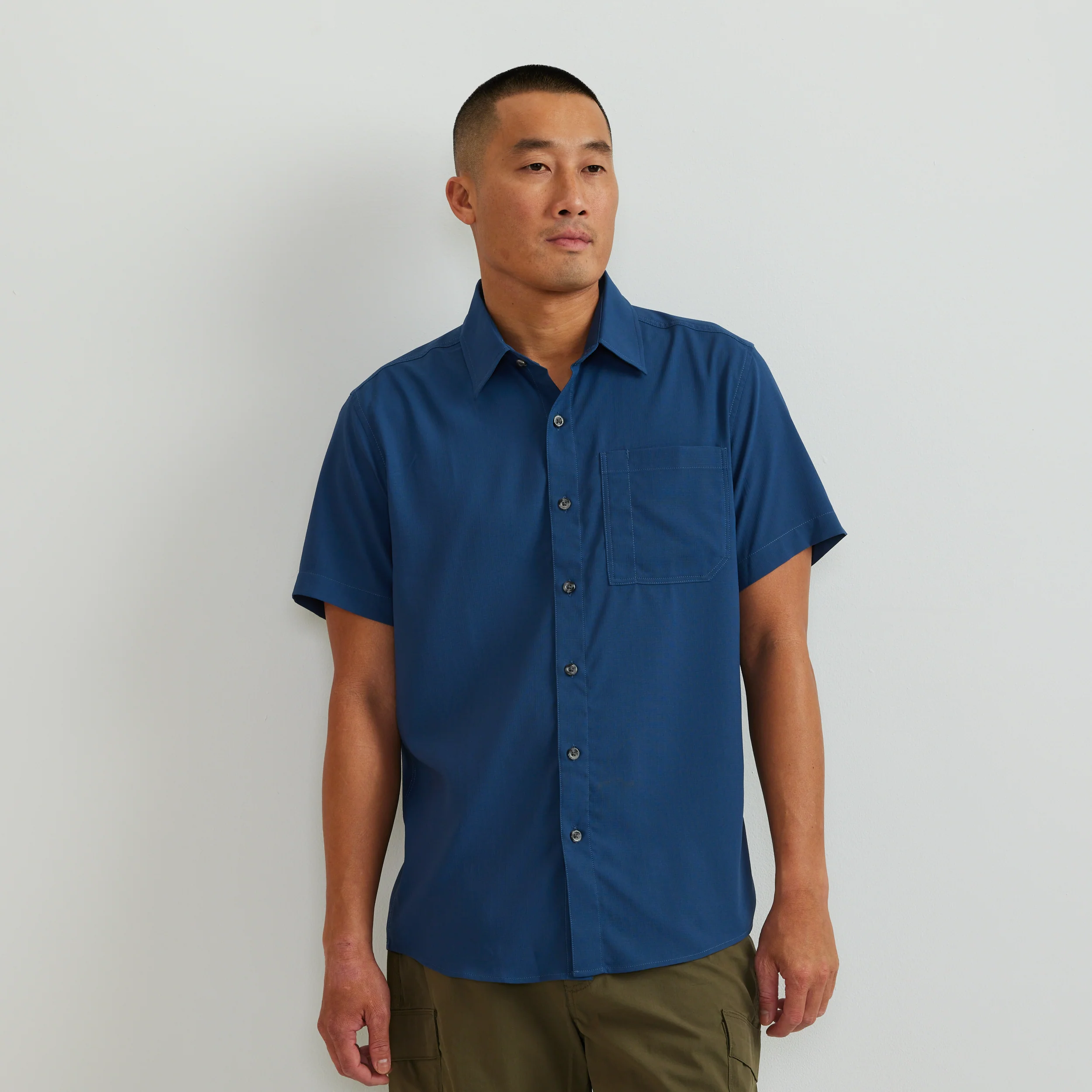 Men's Short Sleeve Destination Shirt-Solid