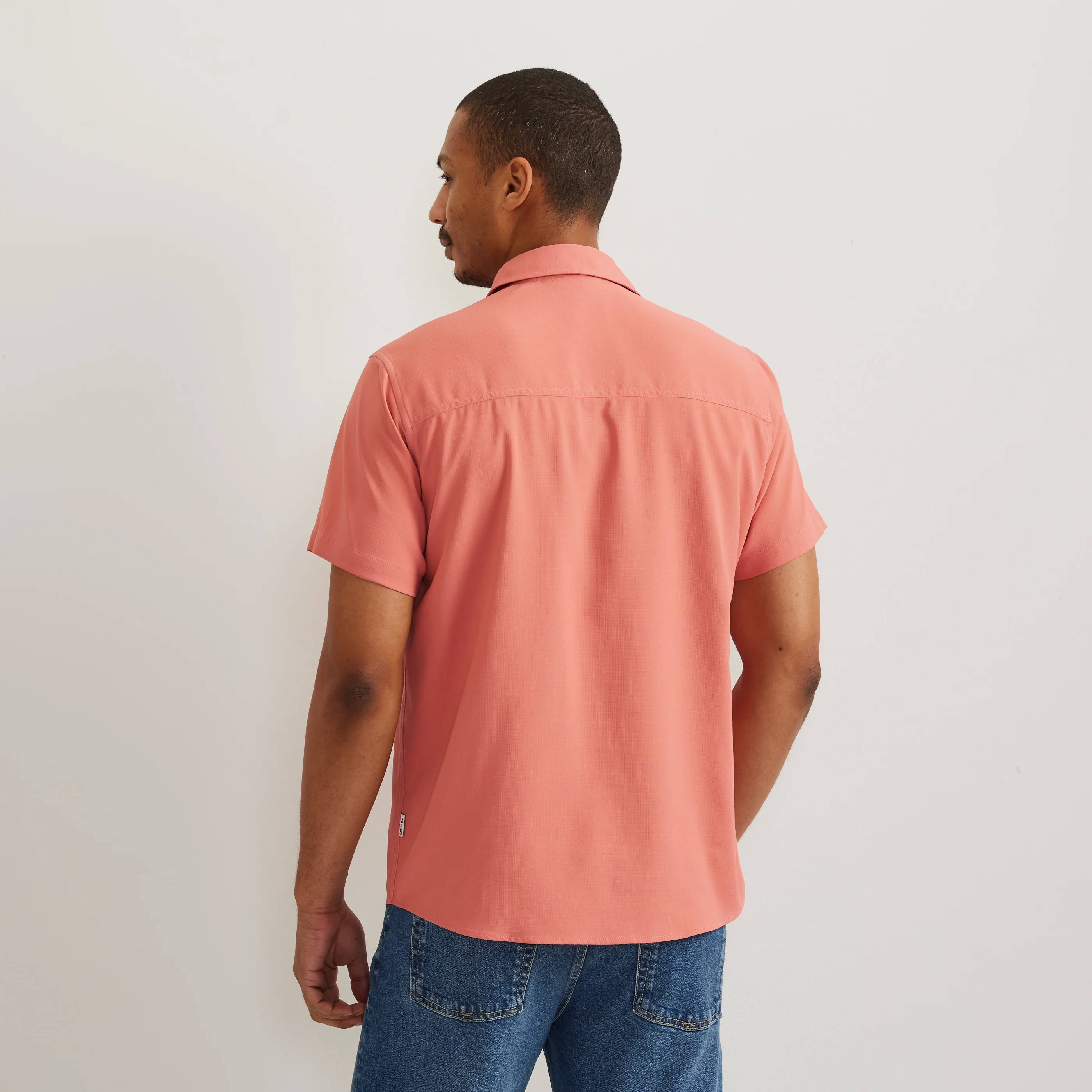 Men's Short Sleeve Destination Shirt-Solid