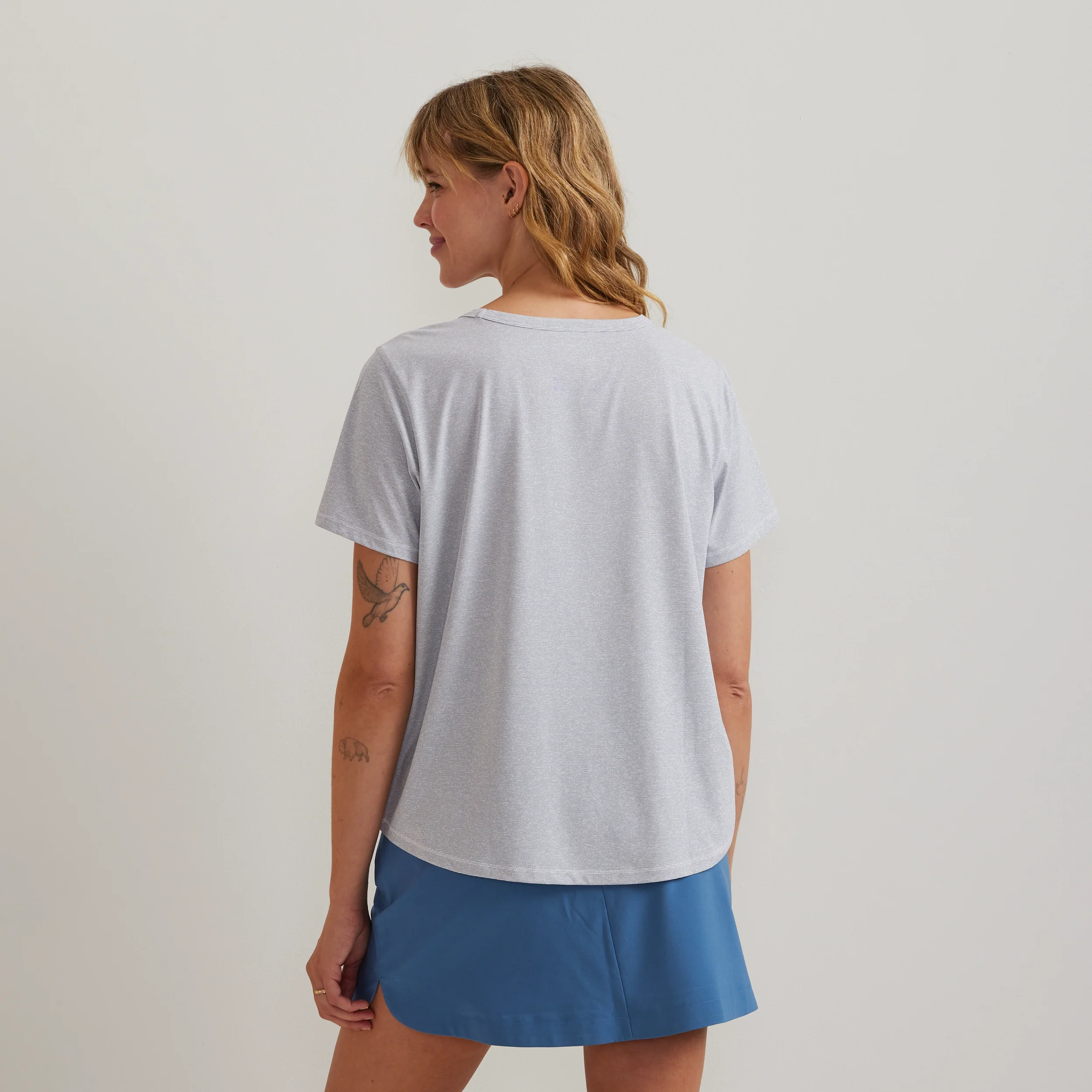 8889-women-s-trek-light-hike-short-sleeve-crewneck-t-shirt-14.webp Women's Trek Light Hike Short-Sleeve Crewneck T-Shirt