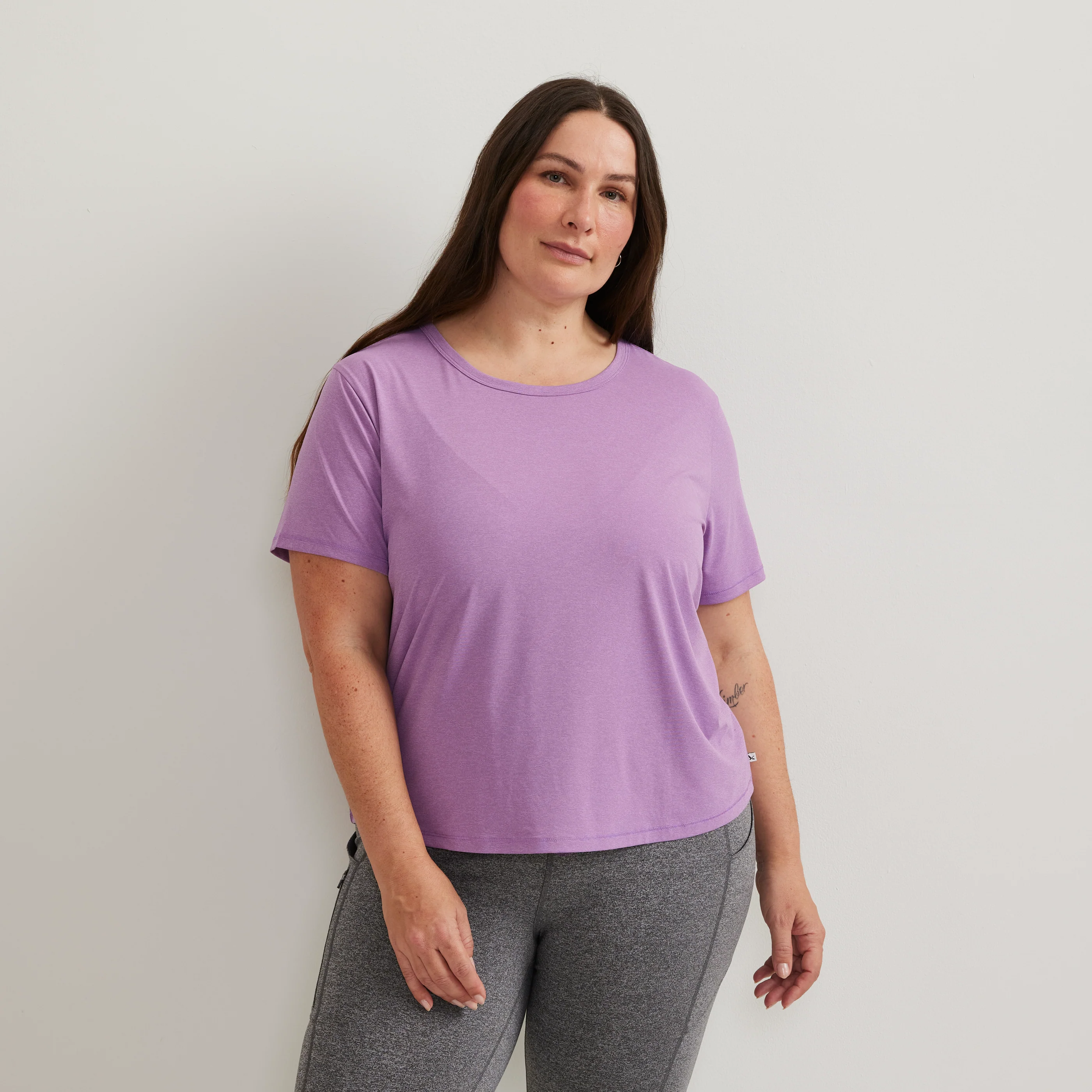 8889-women-s-trek-light-hike-short-sleeve-crewneck-t-shirt-3.webp Women's Trek Light Hike Short-Sleeve Crewneck T-Shirt