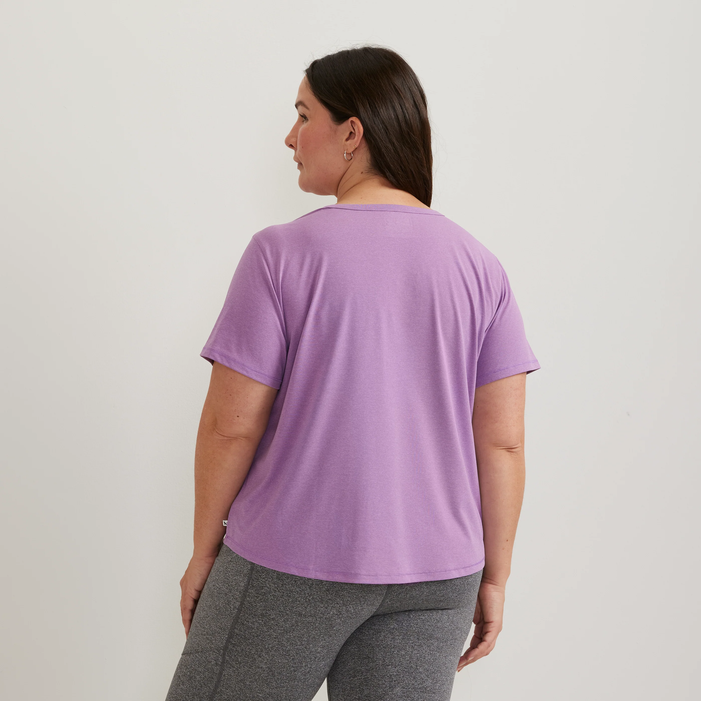 8889-women-s-trek-light-hike-short-sleeve-crewneck-t-shirt-4.webp Women's Trek Light Hike Short-Sleeve Crewneck T-Shirt