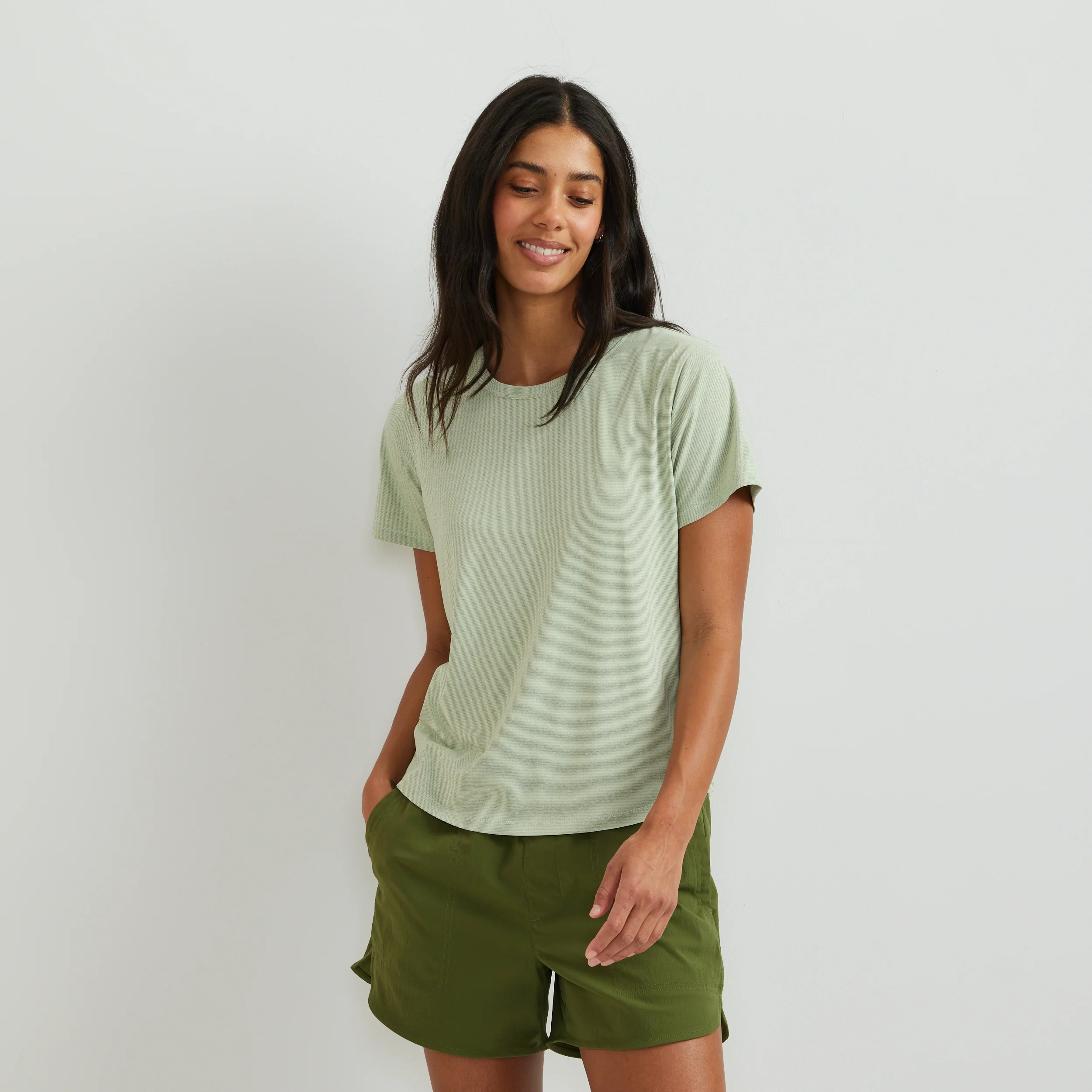 8889-women-s-trek-light-hike-short-sleeve-crewneck-t-shirt-9.webp Women's Trek Light Hike Short-Sleeve Crewneck T-Shirt