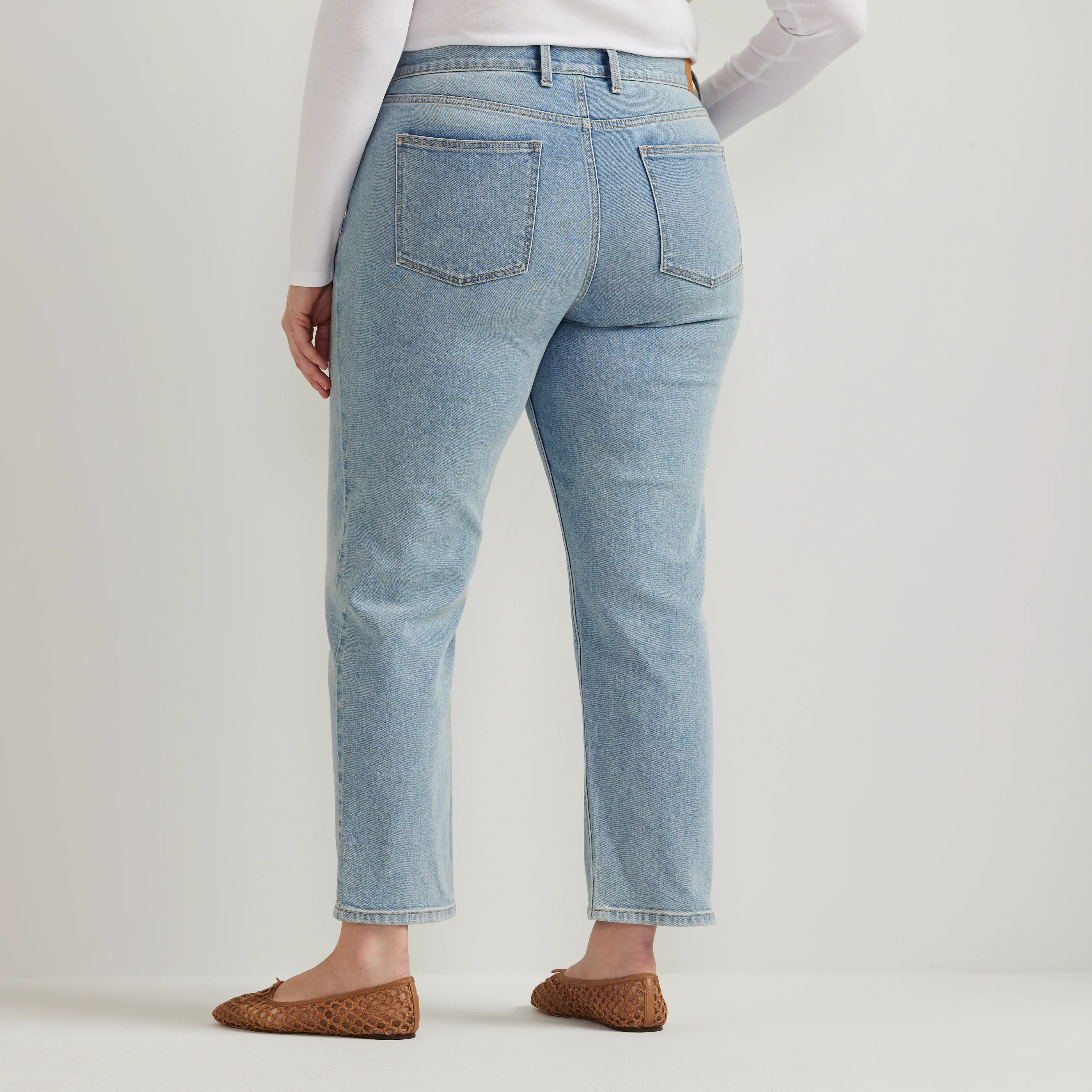 9010-women-s-authentic-high-rise-straight-leg-jeans-25.webp Women's Authentic High-Rise Straight Leg Jeans