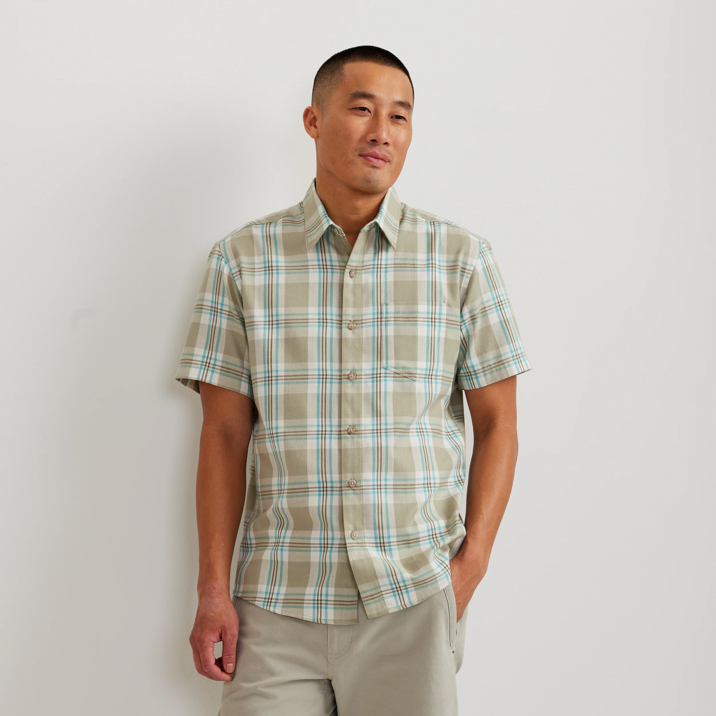 9574-men-s-tidelands-short-sleeve-yarn-dyed-textured-shirt-1.webp Men's Tidelands Short-Sleeve Yarn-Dyed Textured Shirt
