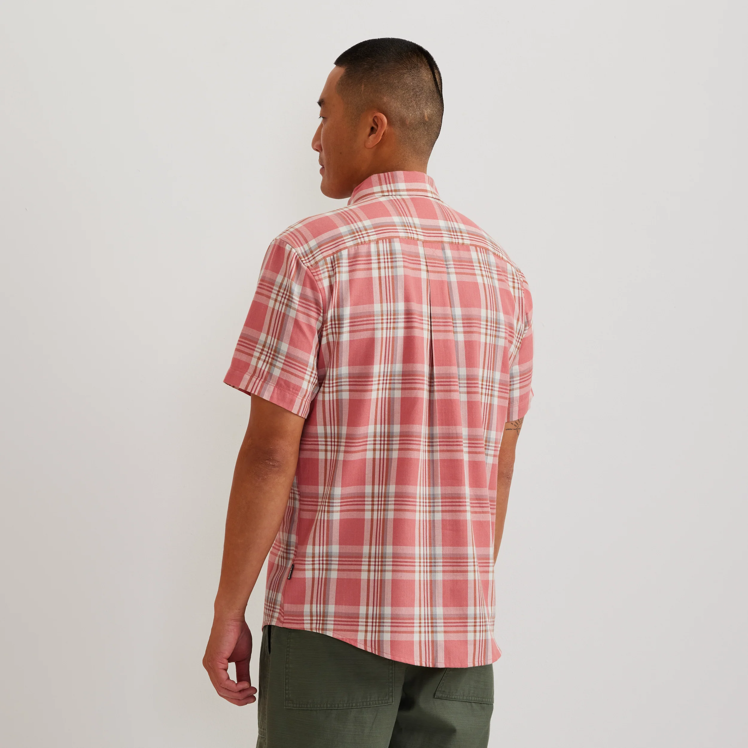 9574-men-s-tidelands-short-sleeve-yarn-dyed-textured-shirt-6.webp Men's Tidelands Short-Sleeve Yarn-Dyed Textured Shirt