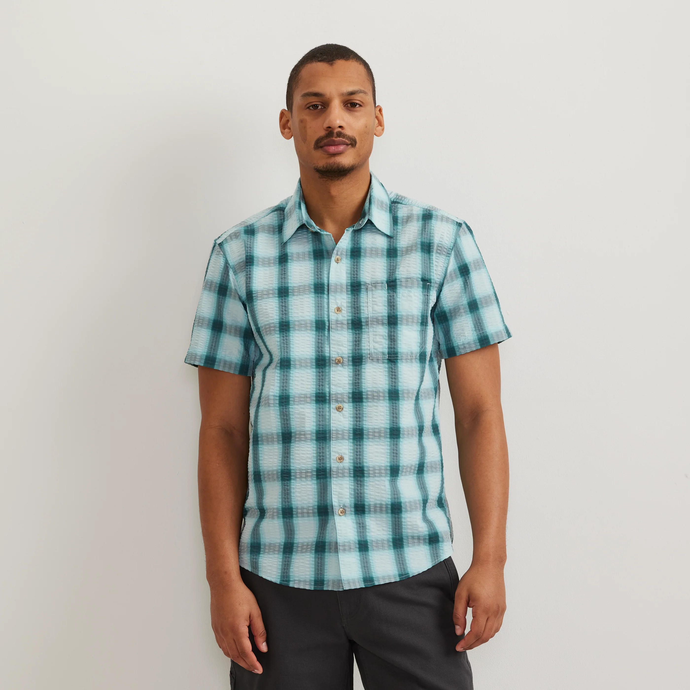 Men's Short-Sleeve Pack It 3.0 Seersucker Shirt